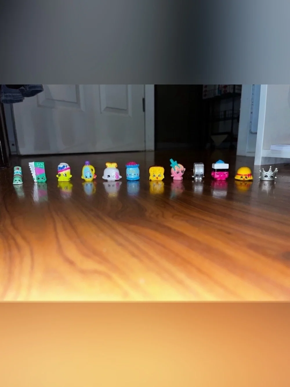 Early edition Assorted Shopkins Mini Figures - Pink Blue Yellow Red Purple Teal